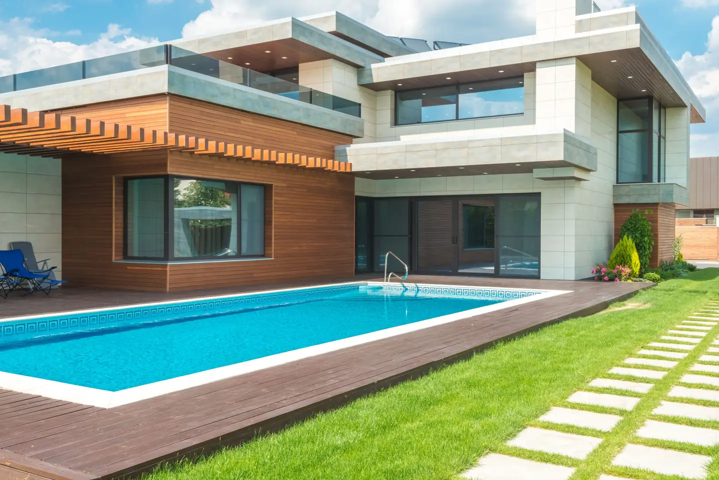 Swimming pool builders serving Lake Macquarie, NSW